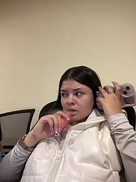 Camila Duarte2 online show from March 2026 01:30:02 PM