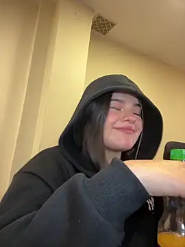 Camila Duarte2 online show from April 2026 09:50:02 PM