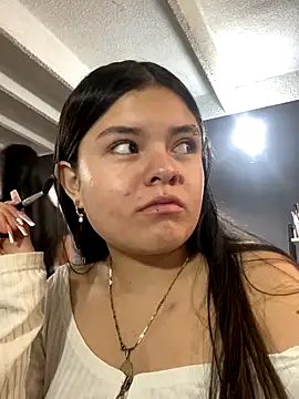 Camila Duarte2 online show from December 2025 01:13:02 PM