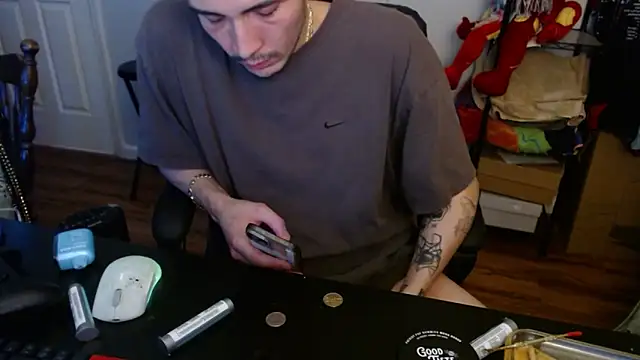 Snapshot of Longdforya chatting on February 2026 12:33:02 AM Longdforya online show from February 2026 12:33:02 AM