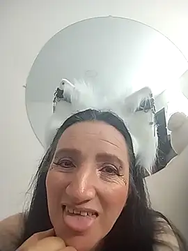 Snapshot of Andre_cloefoxx_ chatting on March 2026 02:45:01 AM Andre cloefoxx online show from March 2026 02:45:01 AM