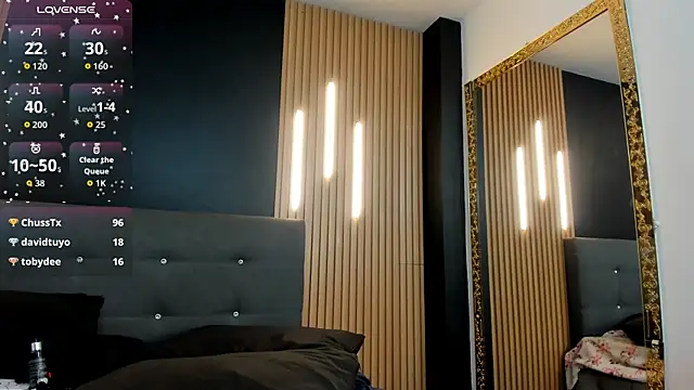 Snapshot of Andre_cloefoxx_ chatting on April 2026 03:30:02 PM Andre cloefoxx online show from April 2026 03:30:02 PM