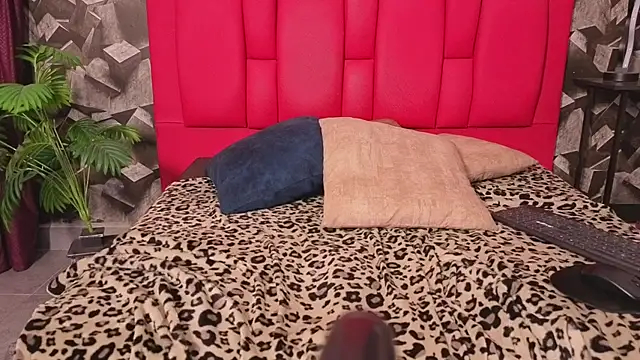 Snapshot of brandy_thonspson chatting on December 2025 10:33:02 PM brandy thonspson online show from December 2025 10:33:02 PM