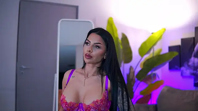 Ivy Trix online show from February 2026 07:13:01 PM