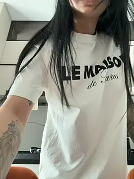 Ivy Trix online show from February 2026 12:05:02 PM