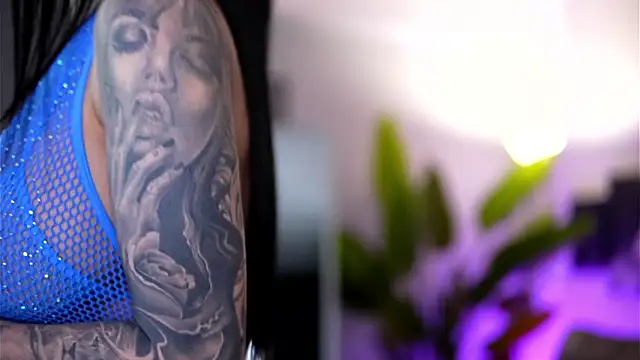 Ivy Trix online show from March 2026 07:25:01 PM