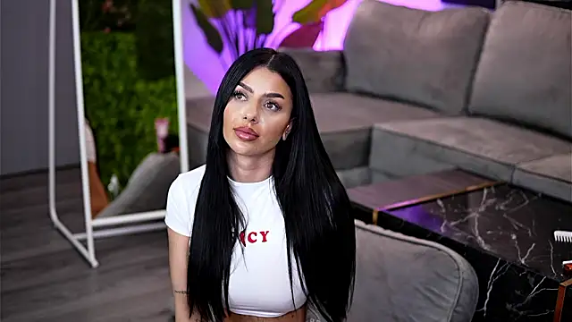 Ivy Trix online show from March 2026 02:04:02 AM