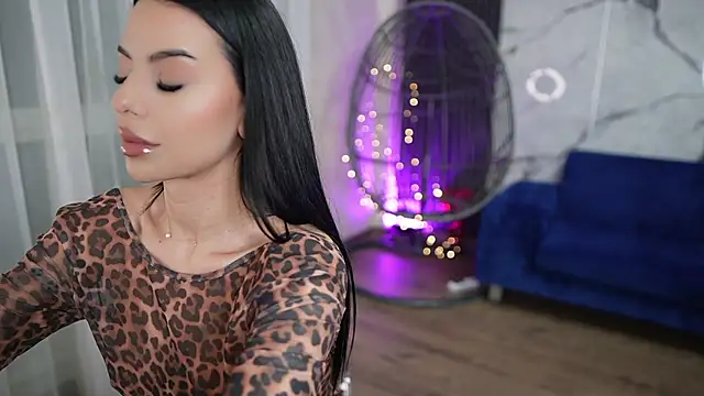 Snapshot of Ivy_Trix chatting on December 2025 06:51:01 PM Ivy Trix online show from December 2025 06:51:01 PM