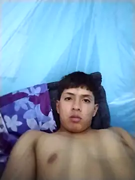 Manuelp0203 online show from January 2026 11:33:01 PM