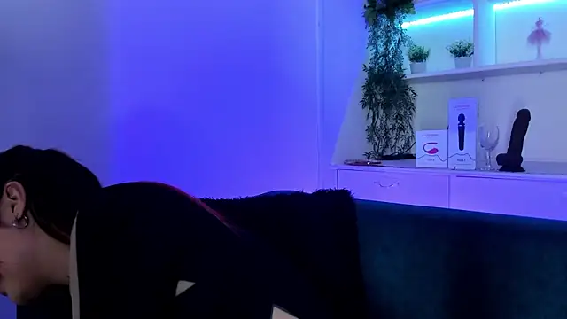 Saelivrae online show from February 2026 07:03:02 PM