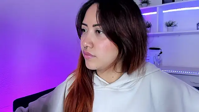 Saelivrae online show from February 2026 07:14:01 PM