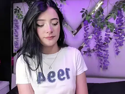 Snapshot of liinzy_rouse69 chatting on December 2025 02:53:02 PM liinzy rouse69 online show from December 2025 02:53:02 PM