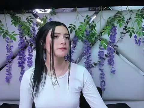 Snapshot of liinzy_rouse69 chatting on December 2025 02:54:02 PM liinzy rouse69 online show from December 2025 02:54:02 PM