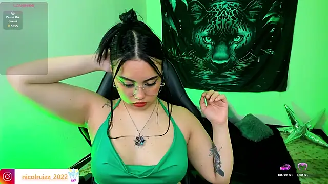 Nicolle Ruizz online show from June 2026 07:25:01 PM