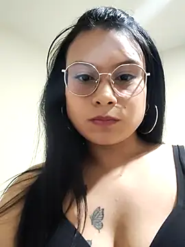 Snapshot of Laura_Daza1 chatting on December 2025 12:55:01 AM Laura Daza1 online show from December 2025 12:55:01 AM