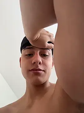 Lander Cruz online show from May 2026 04:14:02 PM