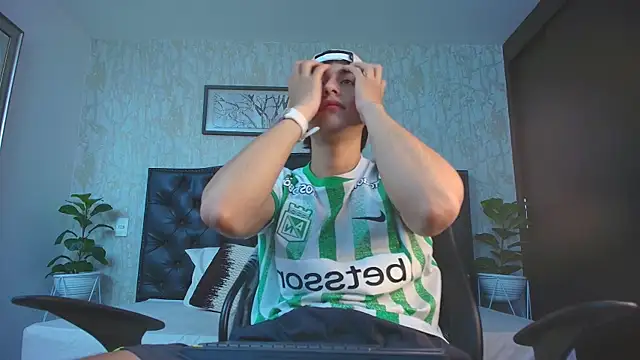 Lander Cruz online show from December 2025 04:50:02 PM