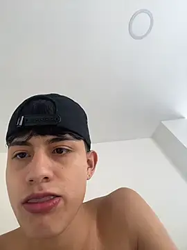 Lander Cruz online show from May 2026 02:44:02 PM