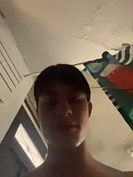 Lander Cruz online show from December 2025 07:08:02 PM