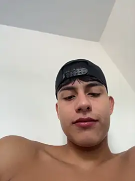 Lander Cruz online show from June 2026 02:44:02 PM