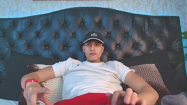 Lander Cruz online show from February 2026 07:13:01 PM