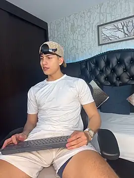 Lander Cruz online show from February 2026 09:03:01 PM