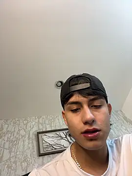 Lander Cruz online show from December 2025 05:37:02 PM