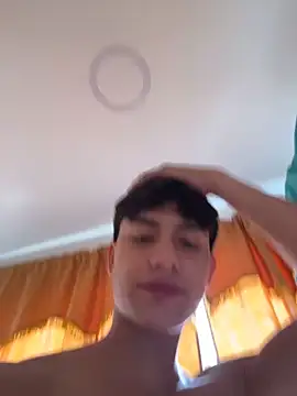 Lander Cruz online show from May 2026 05:35:02 PM