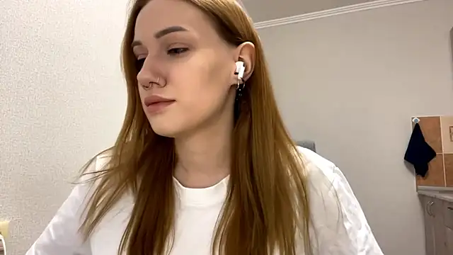 Snapshot of BerrySonya chatting on December 2025 09:33:02 AM BerrySonya online show from December 2025 09:33:02 AM