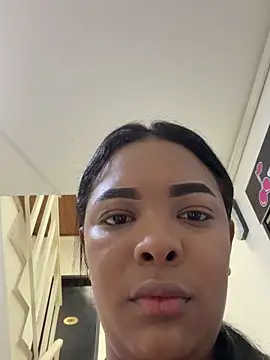 Snapshot of MIAROGGERSS chatting on January 2026 07:45:01 PM MIAROGGERSS online show from January 2026 07:45:01 PM