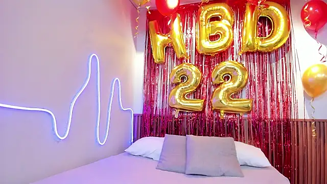 MIAROGGERSS online show from March 2026 04:10:02 AM