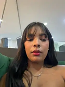 MIAROGGERSS online show from March 2026 03:43:02 AM