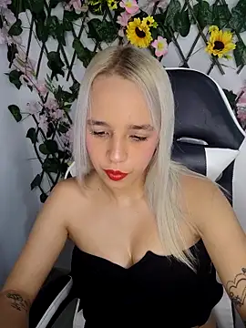 KasumiSophia online show from April 2026 12:20:01 PM
