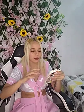 KasumiSophia online show from April 2026 12:09:02 PM