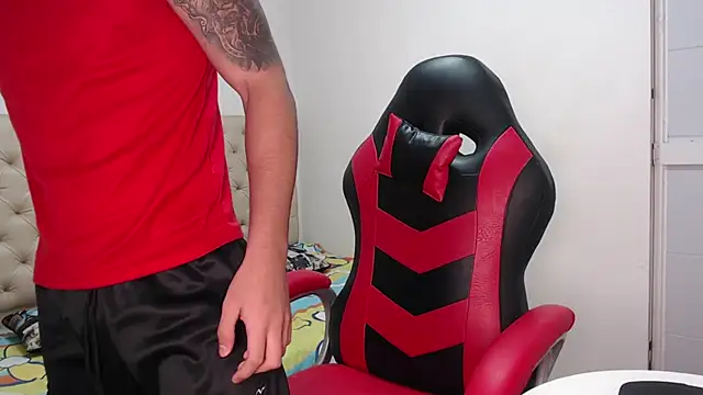 noah cole  online show from December 2025 12:22:02 AM