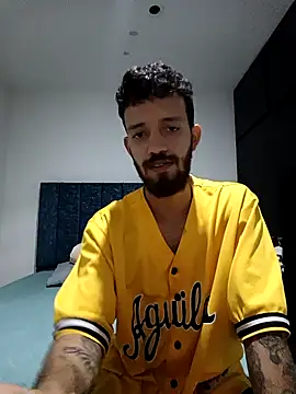 Snapshot of jkslnkd chatting on April 2026 02:05:01 AM jkslnkd online show from April 2026 02:05:01 AM