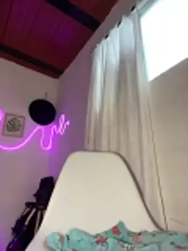 Cynthia es online show from May 2026 01:47:01 PM