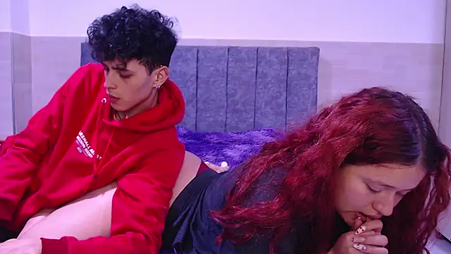 hottie couplee online show from December 2025 09:53:02 PM