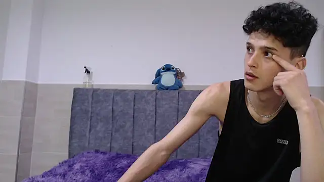 hottie couplee online show from January 2026 10:06:02 PM