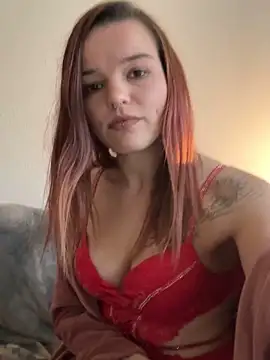 Snapshot of LoreenKinky chatting on December 2025 09:31:01 AM LoreenKinky online show from December 2025 09:31:01 AM