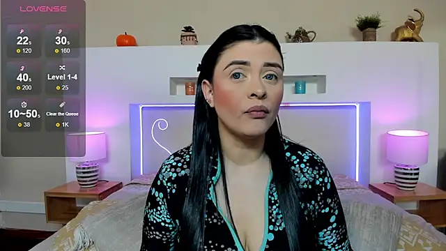 AnikaRomanoff  online show from February 2026 11:43:02 AM