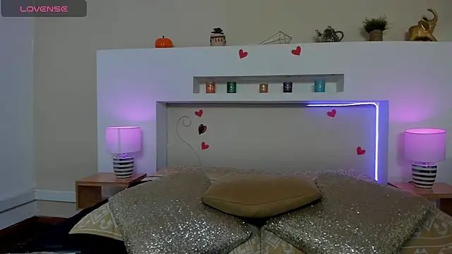 AnikaRomanoff  online show from March 2026 11:22:02 AM