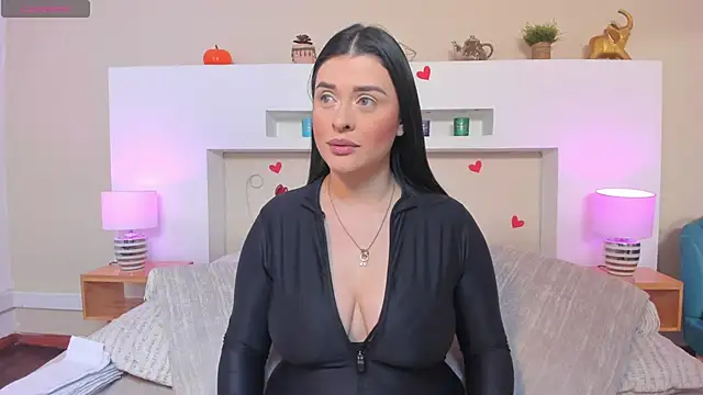 AnikaRomanoff  online show from April 2026 11:33:01 AM