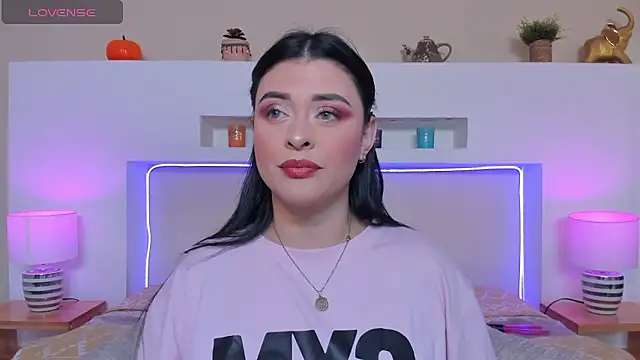 AnikaRomanoff  online show from February 2026 11:52:01 AM