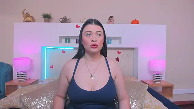 AnikaRomanoff  online show from April 2026 12:12:02 PM