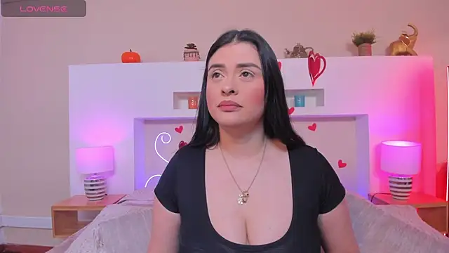 AnikaRomanoff  online show from March 2026 11:18:01 AM