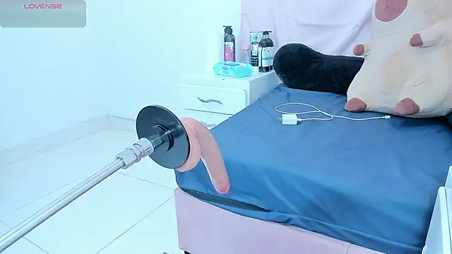 leticia lynn1 online show from February 2026 09:13:02 PM