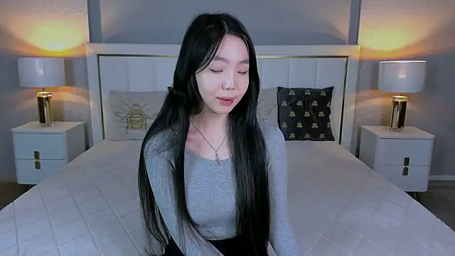 EMILY GREENSON online show from April 2026 09:52:01 PM