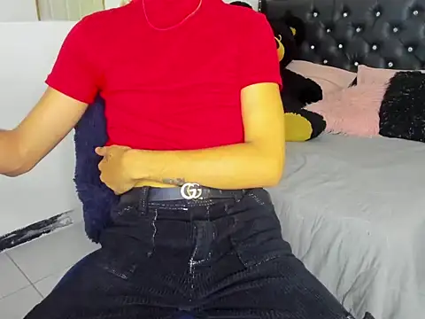 BlakeNoir  online show from April 2026 12:48:01 AM