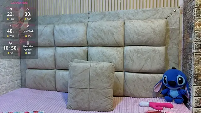 ValeryMorales online show from December 2025 03:44:02 AM